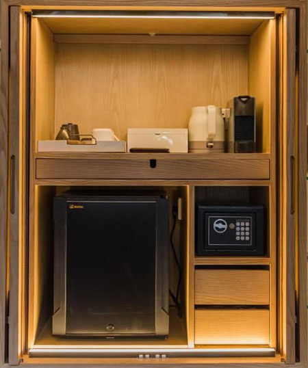 MINI BAR